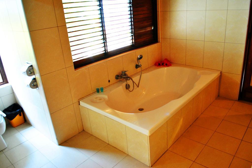 Leyte Park Resort Hotel Tacloban Bilik gambar